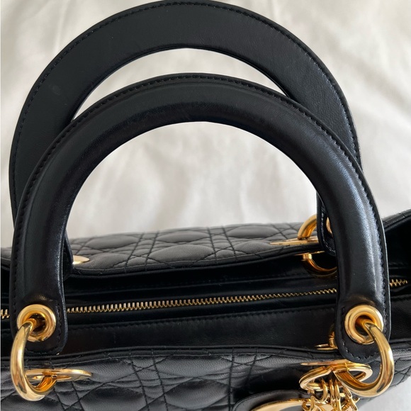 ❌❌SOLD❌❌Authentic Christian Lady Dior Medium Lambskin Handbag - Picture 5 of 16